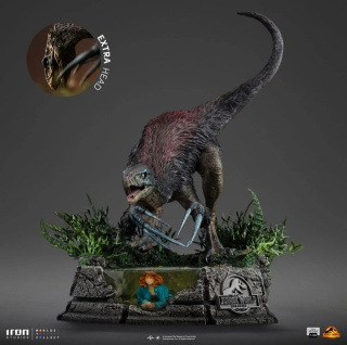 Therizinosaurus от Iron Studio