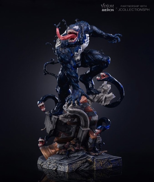 Venom от IRON Studio