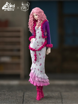 Layla Serizawa от Black Studio, NIUZI Studio