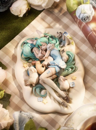 Hatsune Miku от LiangChanTuZhuang Studio