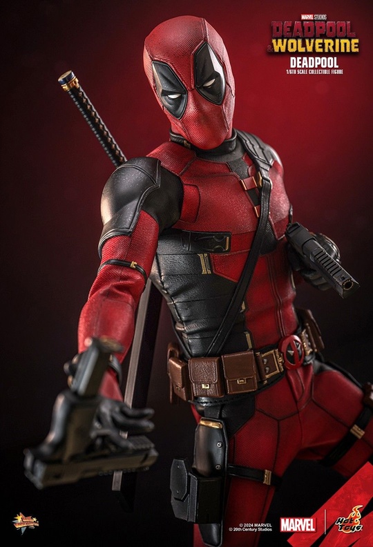 Deadpool от Hot Toys
