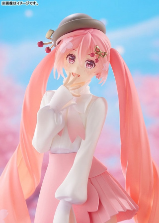 Sakura Miku от Good Smile Company